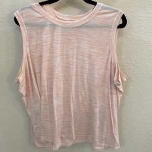 Athleta “breezy” tank 3x peach and white